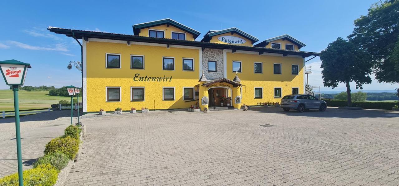Landgasthof Entenwirt Tarsdorf Exteriör bild