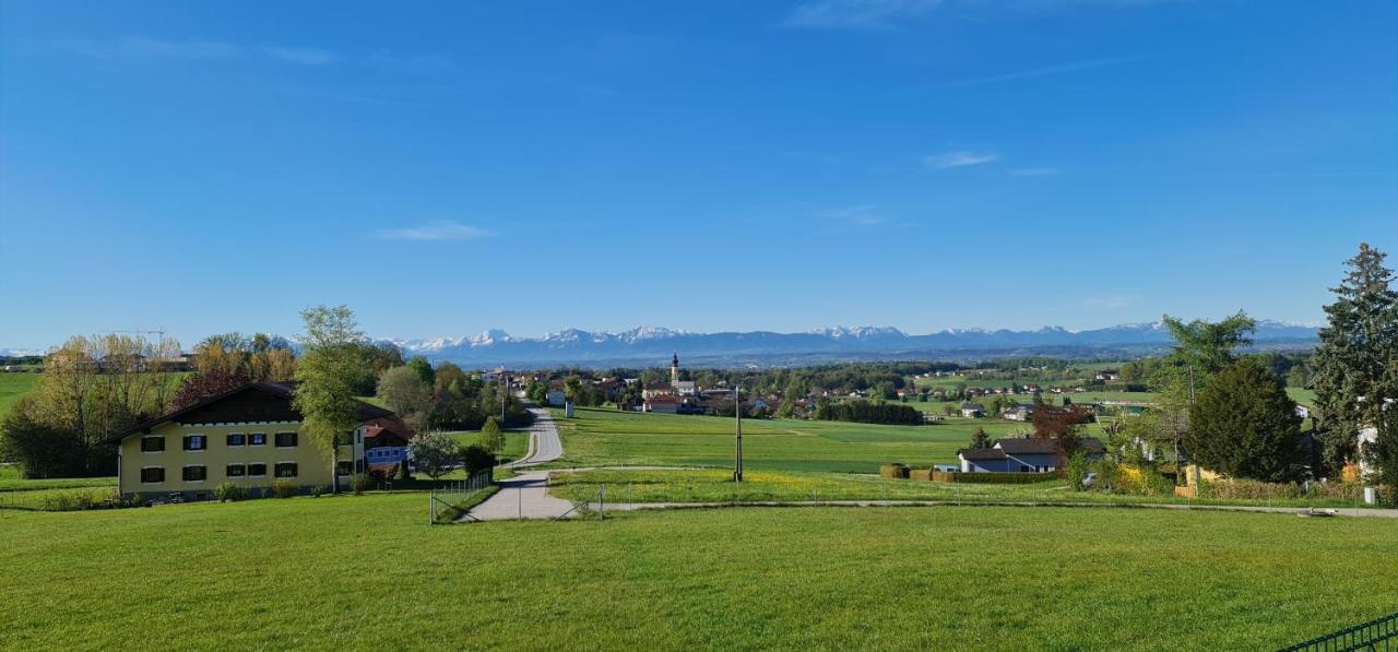 Landgasthof Entenwirt Tarsdorf Exteriör bild