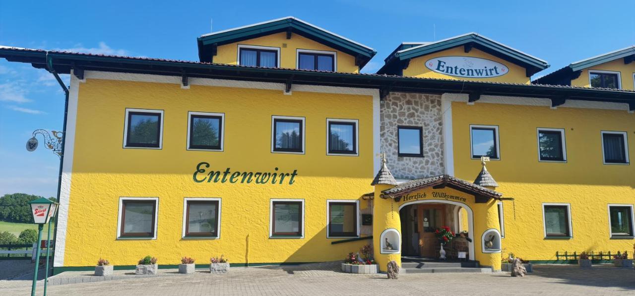 Landgasthof Entenwirt Tarsdorf Exteriör bild