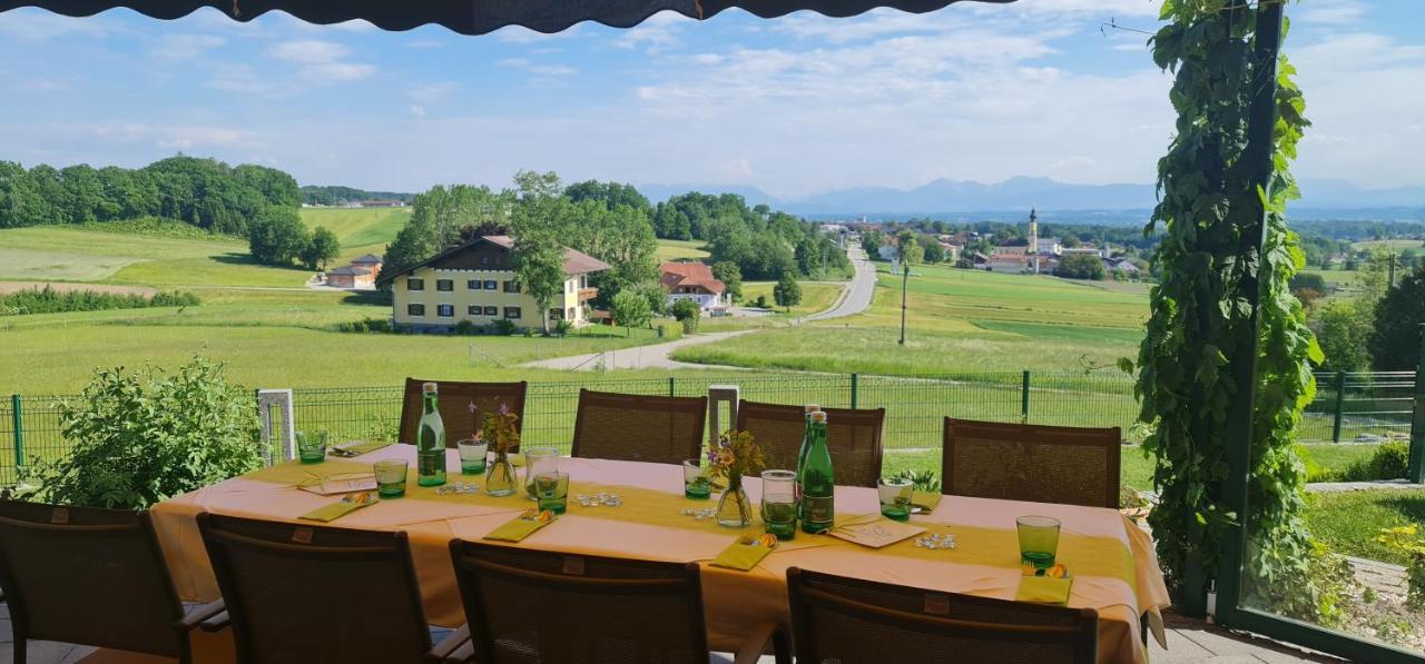 Landgasthof Entenwirt Tarsdorf Exteriör bild