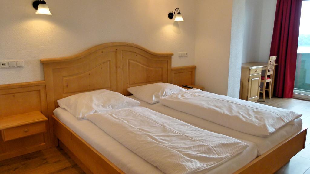 Landgasthof Entenwirt Tarsdorf Exteriör bild