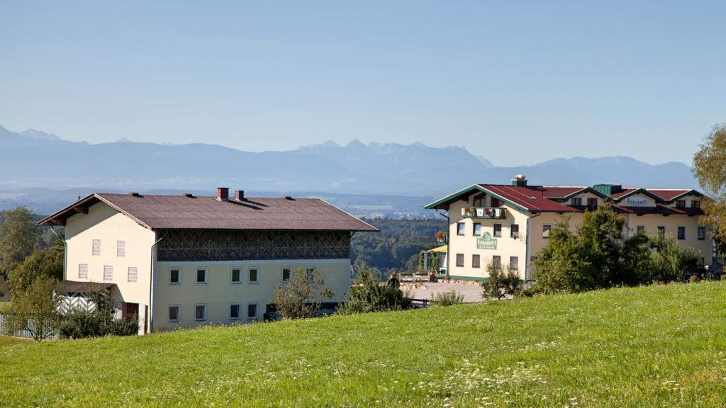 Landgasthof Entenwirt Tarsdorf Exteriör bild