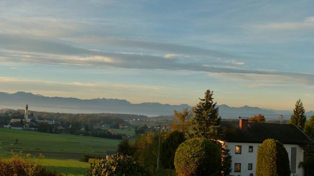 Landgasthof Entenwirt Tarsdorf Exteriör bild
